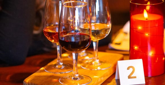 Lisbon: Taste Portugal - Wine or Beer with Local Bites