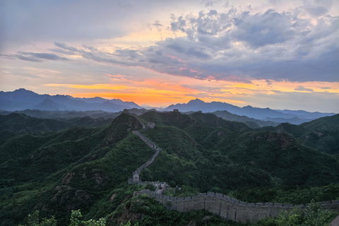 Beijing: Jinshanling Great Wall Sunset Hike with Pickup