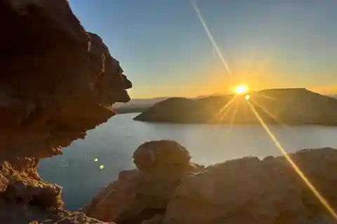 From Willow Beach: Black Canyon Sunset Kayak Tour