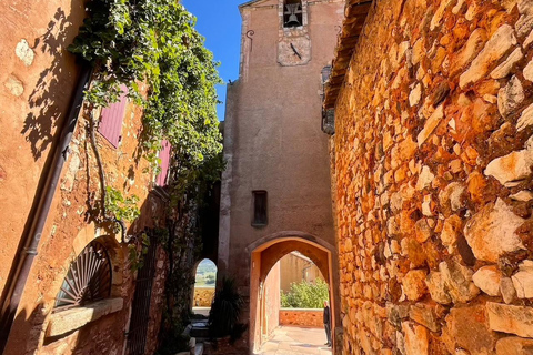 Private tour of the Luberon: Gordes, Roussillon, Lourmarin, and hilltop villages