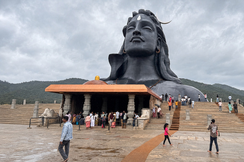 From Bangalore: Between Hindu Shrines and a Sultan's Palace