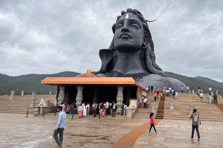 From Bangalore: Between Hindu Shrines and a Sultan's Palace