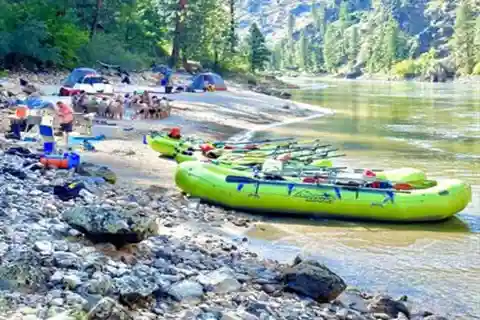 Snake River: Hagerman Rafting - Day Trip