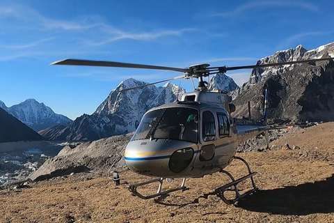 Kathmandu: Voo de helicóptero para o acampamento base do EverestExcursão de helicóptero ao acampamento base do Everest com voo de aterrissagem