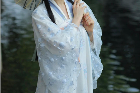 Hangzhou: Traditional Makeover & Photoshoot Experience