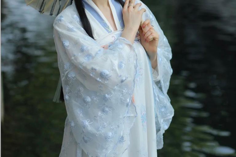 Hangzhou: Traditional Makeover & Photoshoot Experience