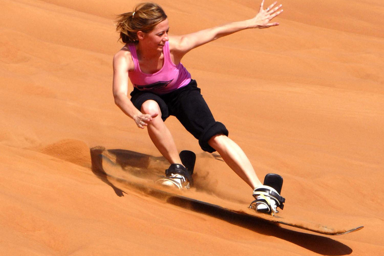 Safári no deserto, manobras radicais nas dunas, passeio de camelo, sand boarding, pôr do sol