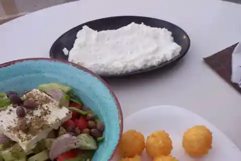 Small Group - Cretan Cuisine - Cooking Lessons in Heraklion