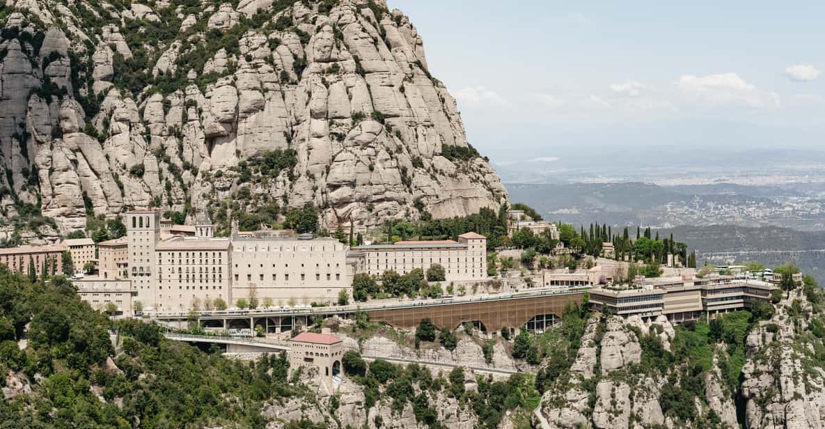 Afbeelding 34 van Barcelona: Montserrat, tandwielbaan, Zwarte Madonna en wijnmakerij