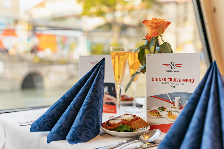 Vienne : Dîner-croisière à 3 platsVienne : croisière en soirée avec dîner 3 plats