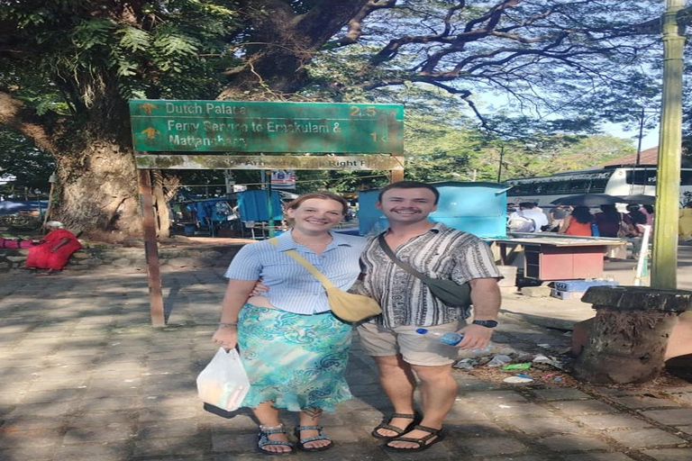 Kochi: Tuk-Tuk-Ausflug mit versteckten SchätzenKochi: Ausflug mit dem Tuk-Tuk zu versteckten Schätzen