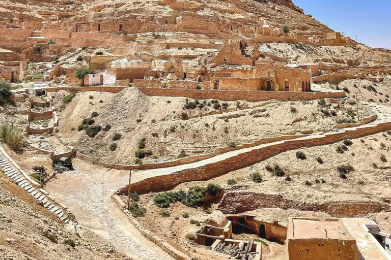 Von Djerba / Zarzis aus – 2-tägiger Ausflug nach Tozeur und zu den Berg-OasenVon Djerba / Zarzis – Ausflug nach Tozeur und zu den Berg-Oasen, 2 Tage