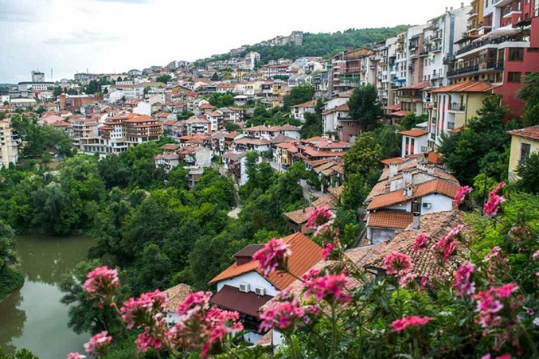 Bucharest: Private Day Trip to Veliko Tarnovo and Arbanasi