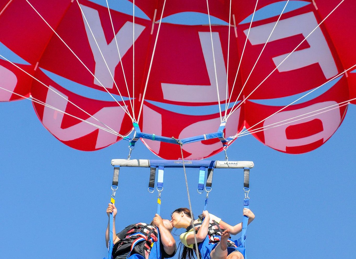 Albufeira: Enkelt-, dobbelt- eller tredobbelt parasailing-tur