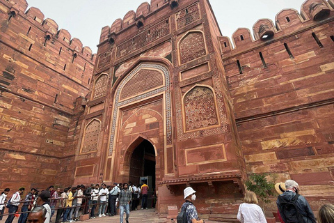 From Delhi: Taj Mahal, Agra Fort & Baby Taj Private Day Trip