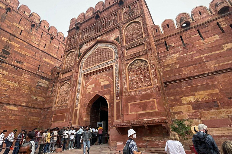 From Delhi: Taj Mahal, Agra Fort & Baby Taj Private Day Trip