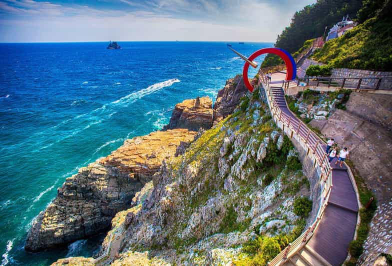 Busan: Full-Day City Tour with Taejongdae, Gamcheon & More