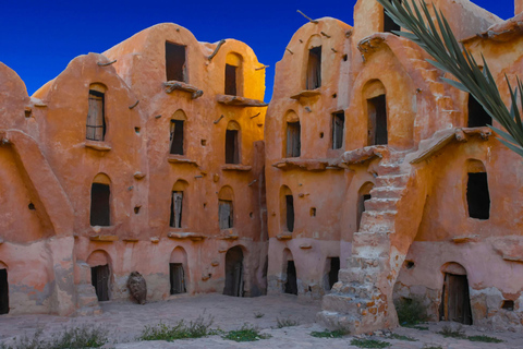 Tour notturno dei villaggi e delle oasi del Sahara tunisino