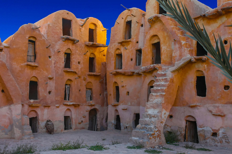 Excursión nocturna a los pueblos y oasis del Sáhara tunecino