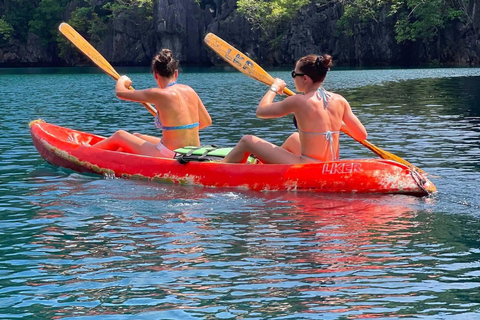 El Nido: Best Private C+D Island-Hopping Tour with Lunch