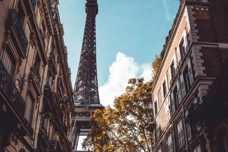 Paris: Eintrittskarte für den Eiffelturm mit Gastgeber. Foto: GetYourGuide Paris: Eintrittskarte für den Eiffelturm mit Gastgeber. Foto: GetYourGuide