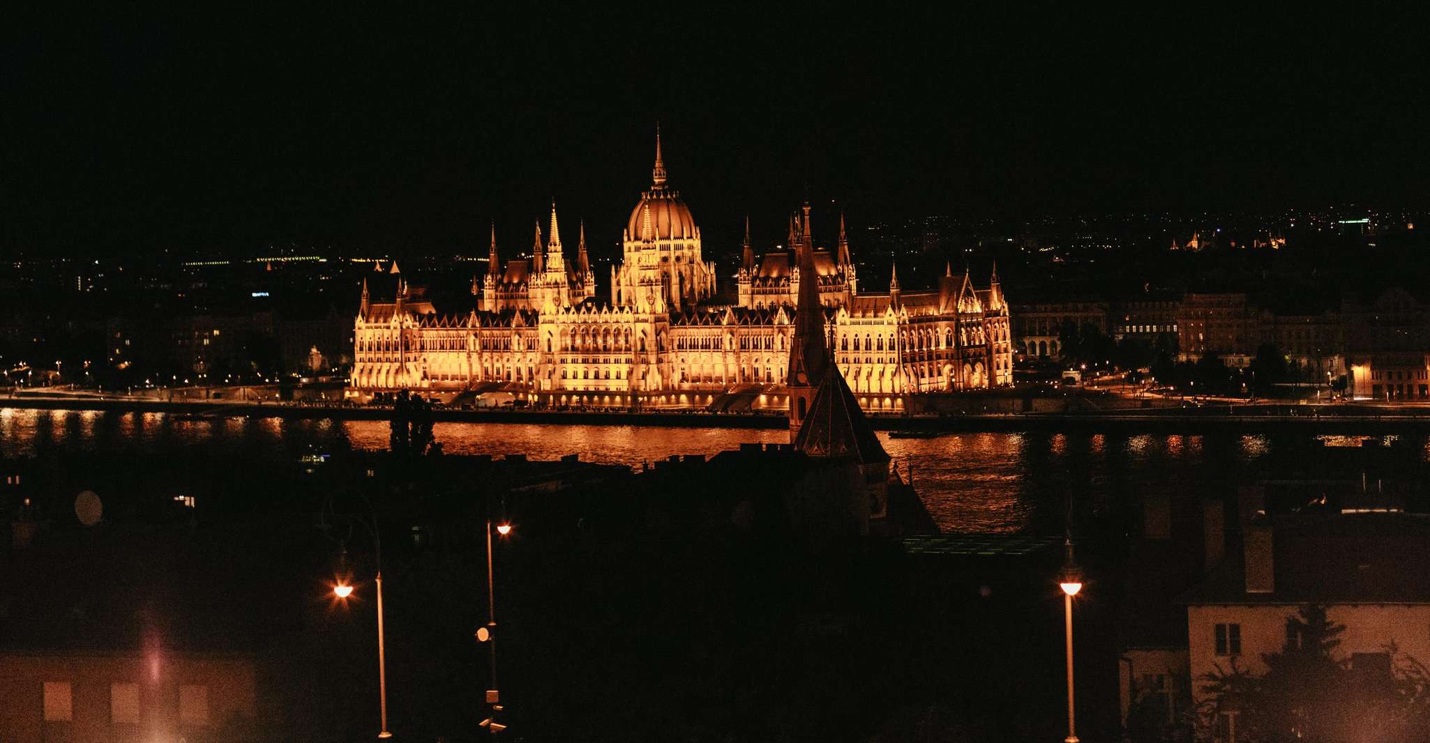 Budapest: Buda Castle District Vampires and Myths Night Tour photo 14