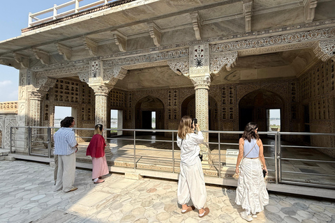 Delhi: Taj Mahal Sunrise & Agra Private Tour with Guide Car + Tour Guide only