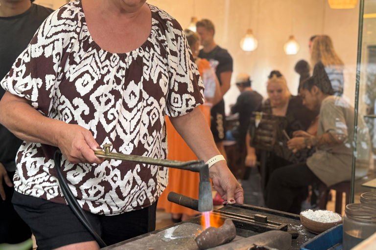 Cours de fabrication de bijoux à Kuta Bali, avec 7 grammes d'argent pur