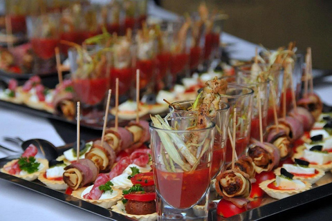 Private Tapas Tour in Born And Gothic Barcelona by E-volve