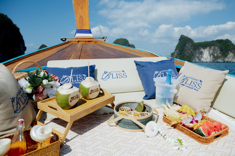 Krabi: Hong Island Private Luxury Longtail Boat Trip Krabi: Private Hong Island Luxury Longtail Boat Trip