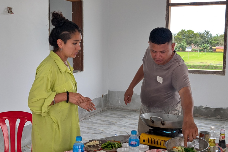 Siem Reap: Riverside Cooking Class with Picnic Dinner