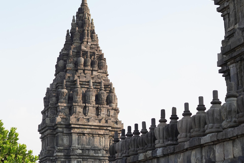 Yogyakarta: Borobudur sunrise,guarantee climb-up& Prambanan Borobudur Sunrise sharing Tour Without Ticket