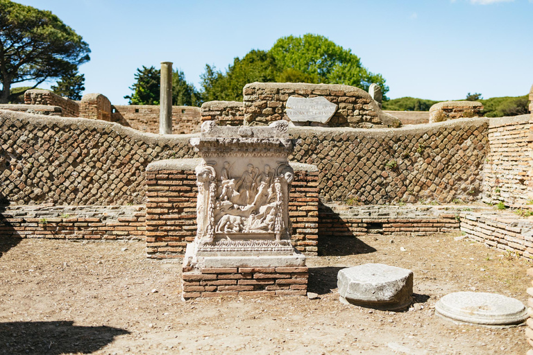 Roma: Antigua Ostia Antica: Excursión guiada de medio día en tren