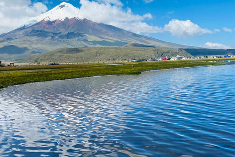 COTOPAXI QUILOTOA HELE DAG