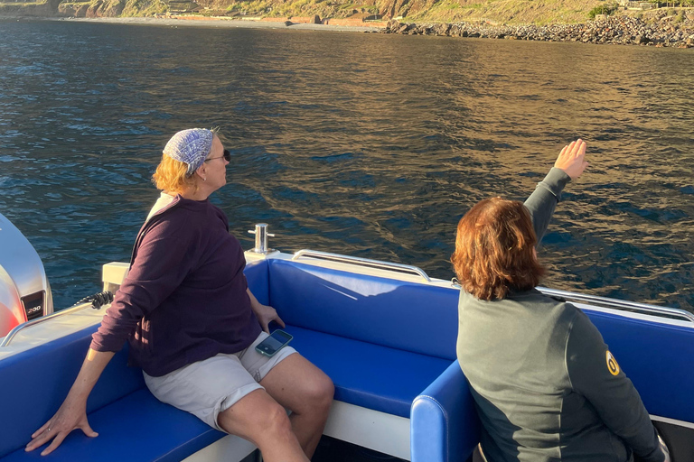 Funchal: Private Catamaran Tour - With Open Bar & Snacks Sunset Tour with Snorkeling & Paddleboarding/ Max 18 people