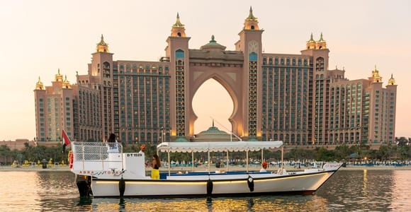 Dubai: Abra Boat Tour in Atlantis, Palm, Ain Dubai & Marina