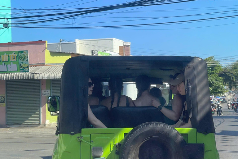 جولة جماعية في موي ني: الكثبان الرملية عند شروق الشمس أو غروبها بسيارة جيب