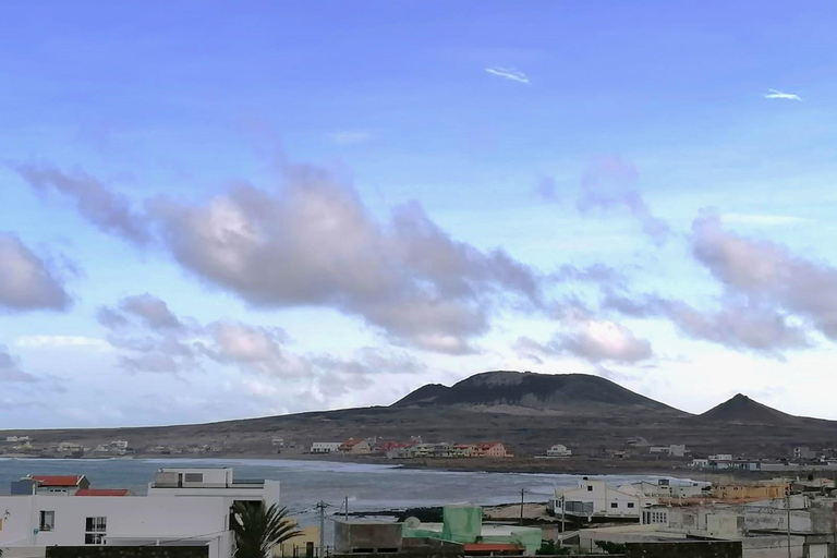 Sao Vicente: Baía das Gatas and Praia Grande Volcano Tour