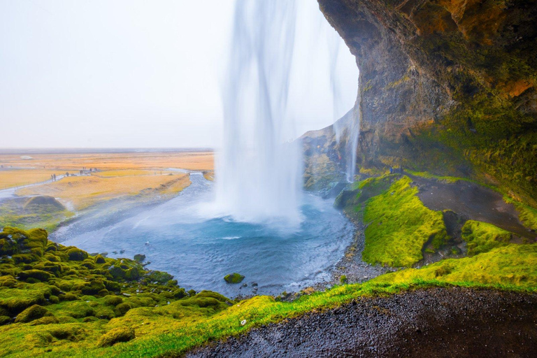 2-Day South Coast, Blue Ice Cave, Glacier Lagoon Tour