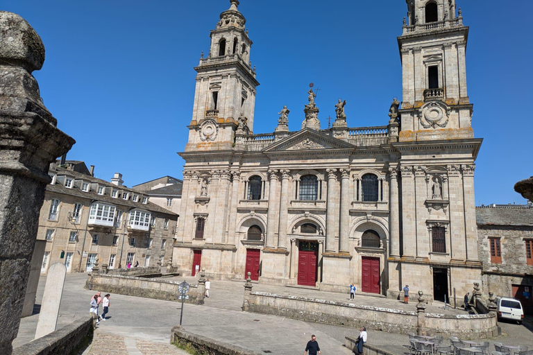 Cathedrals Beach and Lugo: Private Sightseeing Tour from Santiago to Northern Galicia Cathedrals Beach and Lugo: Private Tour from Santiago to Northern Galicia