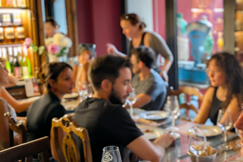 Tour a piedi &quot;Crimini, omicidi e fantasmi di Firenze&quot; con degustazioniTour a piedi dei crimini e degli omicidi di Firenze con degustazioni gastronomiche