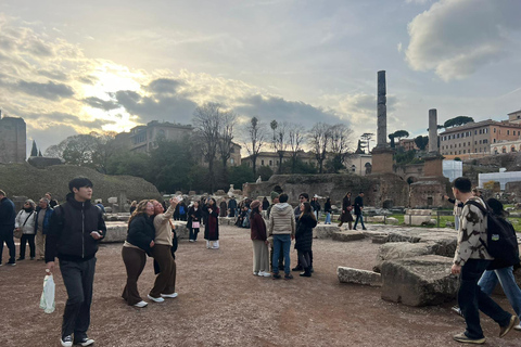 Small Group Guided Tour Colosseum Roman Forum, Palatine Hill Standard Tickets