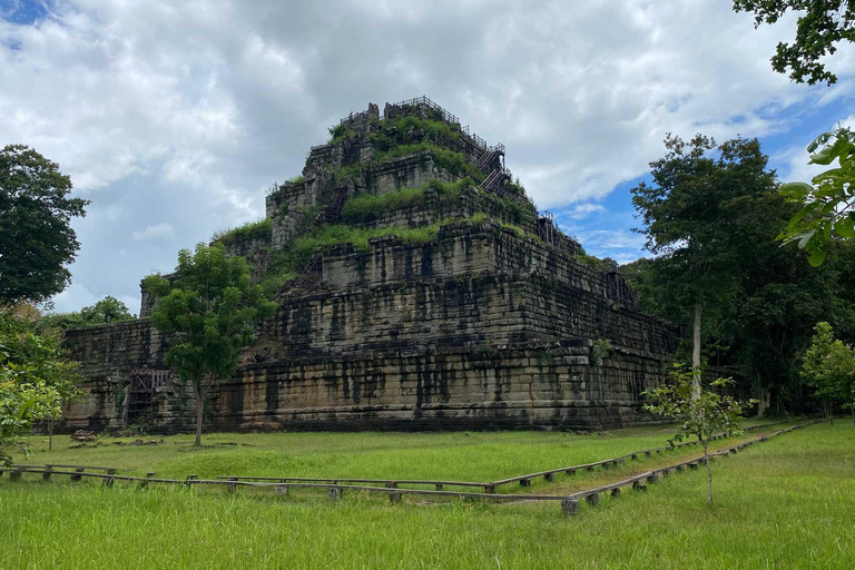 Pyramid Temple Koh Ker Group Day Trip from Siem ReapKoh Ker Temple Group Day Trip With English Speaking Driver