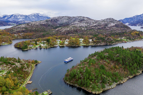 Stavanger: Crociera panoramica sul fiordo a Lysefjord e PreikestolenLysefjord e Preikestolen: crociera panoramica sui fiordi da Stavanger