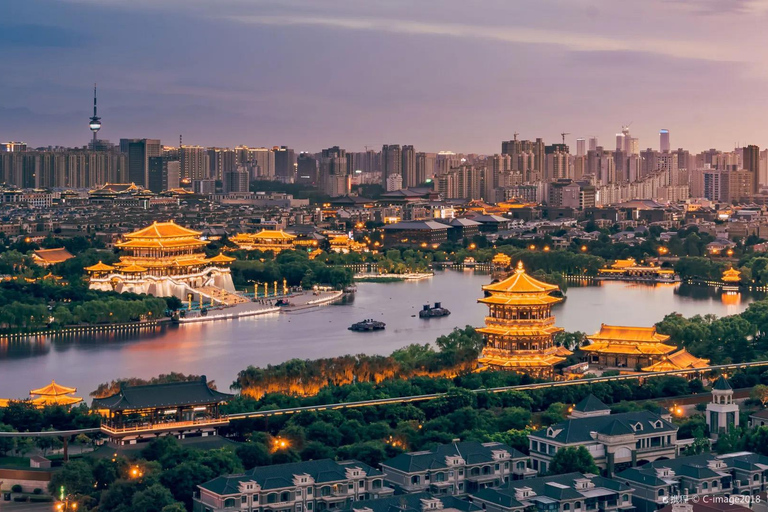 Xi'an: "Poet Immortal" NPC Guided Tour at Tang Paradise