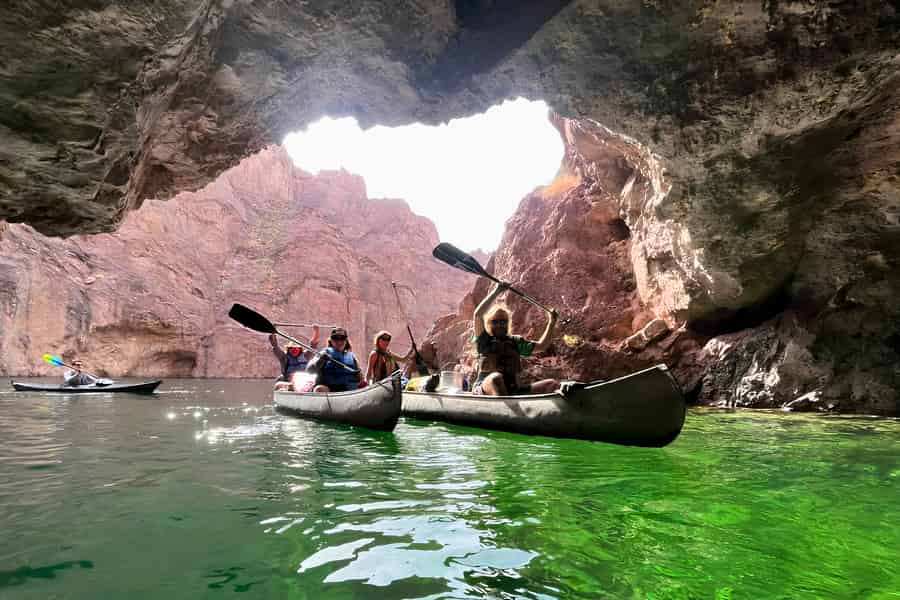 Las Vegas: Kanu-Abenteuer in der Smaragdhöhle (selbstgeführt). Foto: GetYourGuide Las Vegas: Kanu-Abenteuer in der Smaragdhöhle (selbstgeführt). Foto: GetYourGuide