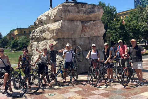 Tirana Bike Tour History Culture and Ride through Grand Park (en anglais)