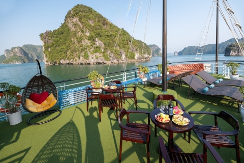 Halong day cruise experience with Lunch & Kayaking Pick up at Bai Chay Harbor