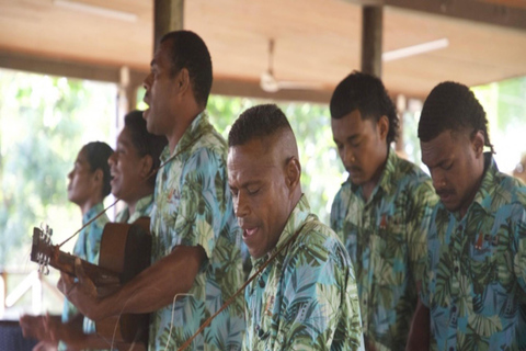 Fidżi: wieczorna wycieczka po wiosce z kolacją i show