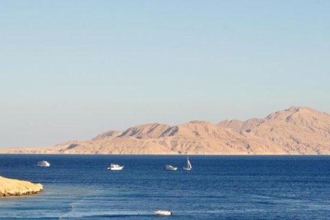 Sharm El Sheikh: Rejs na wyspę Tiran z nurkowaniem wprowadzającym